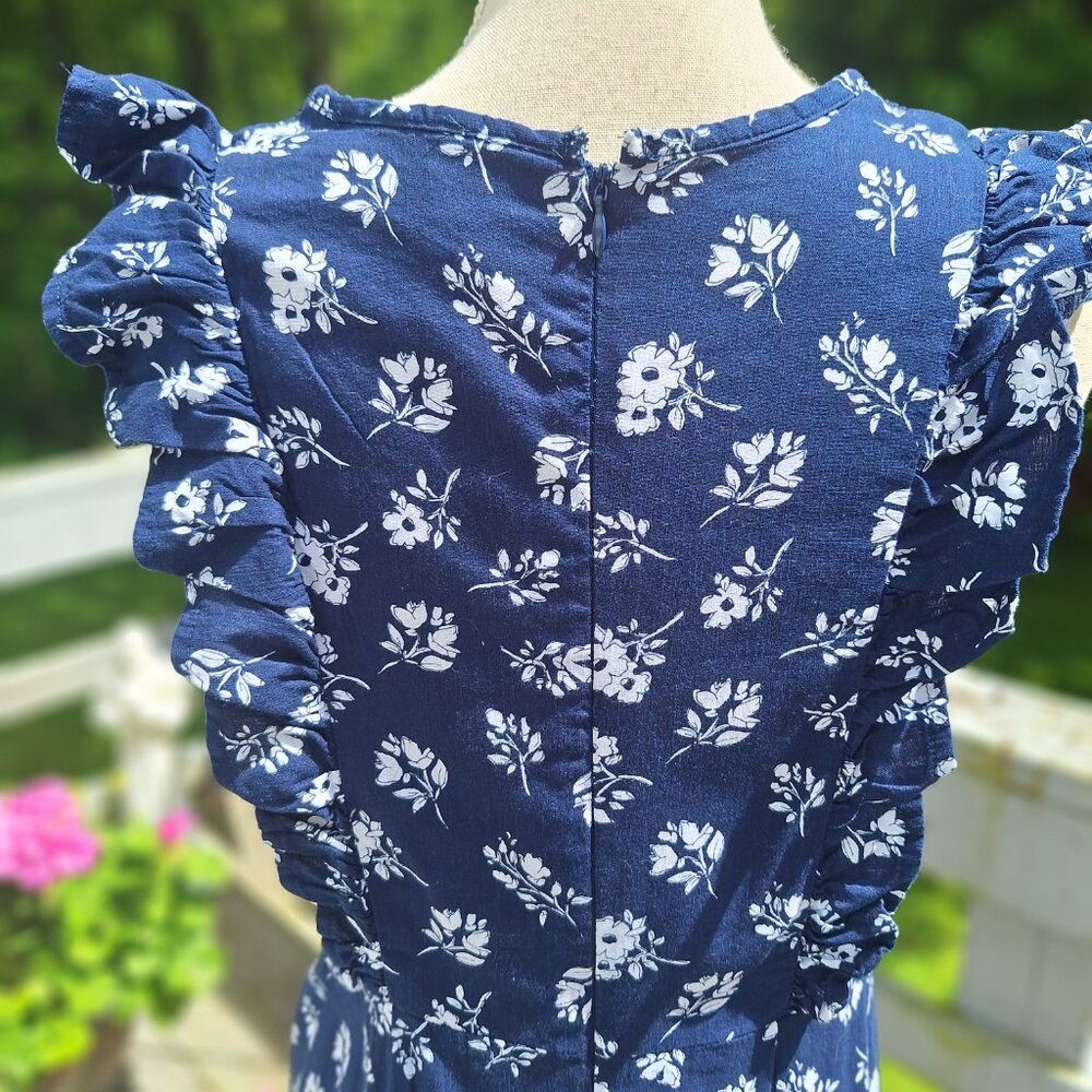 Cute, capped sleeve dress by St. John's Bay Size Small NWT - Picture 4 of 9